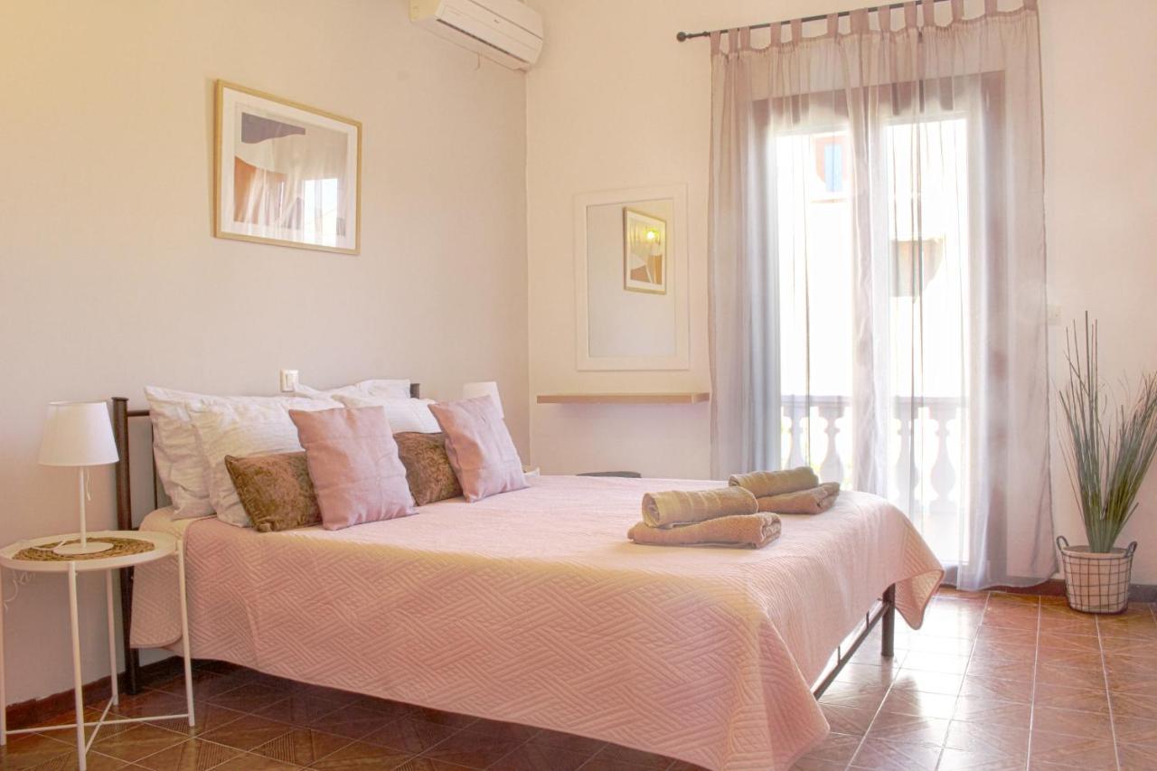 Ayerina Ground Floor Apartment Arílasz Kültér fotó